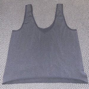 Simple Tank. Size: L